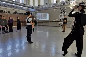 Studenci grafiki na warsztatach VR i MR w choreografii z mistrzami nowoczesnych technologii