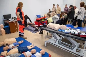 Szkolenie z pierwszej pomocy dla studentów AHE