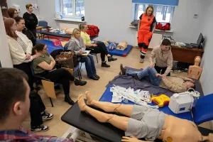 Szkolenie z pierwszej pomocy dla studentów AHE